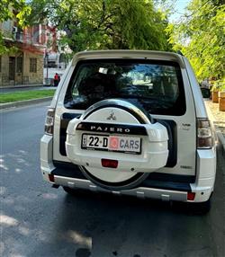 ميتسوبيشي باجيرو